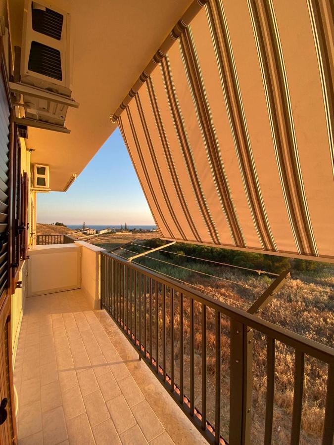 Viole Di Mare Guest House Сан-Леоне Екстер'єр фото